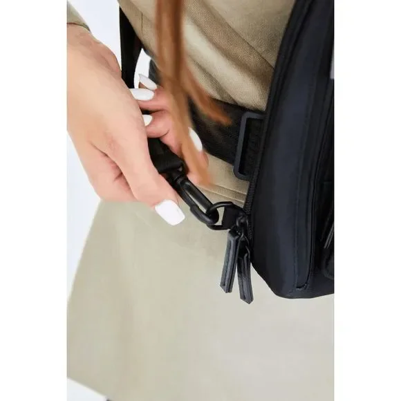 NWT BEIS Survival Sling Bag in Black - Picture 5 of 8